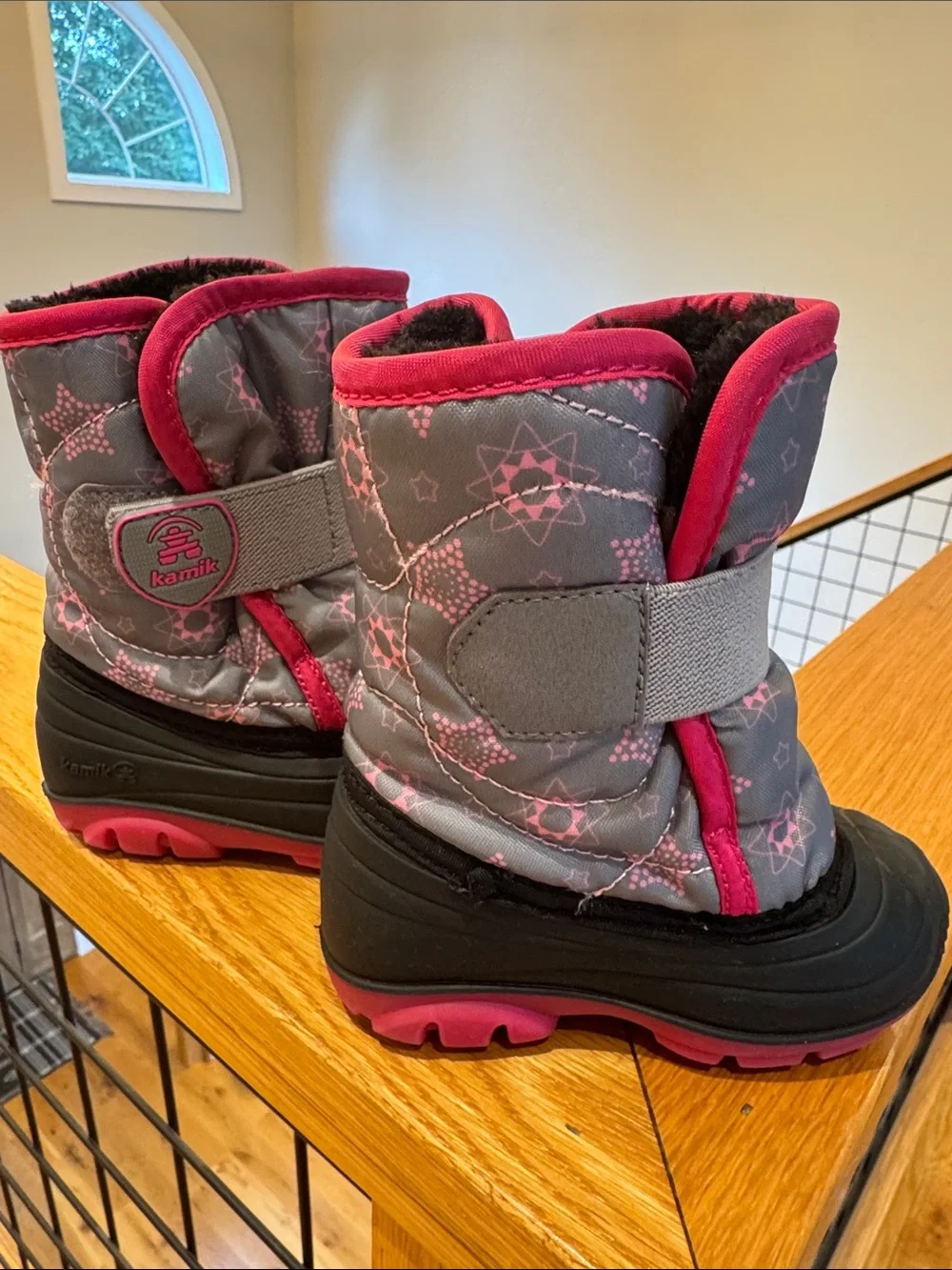 Kamik Kids Gray and Pink Winter Snow Boots Size 5